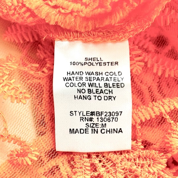 🌸NWT Women’s Lace Bell Sleeve Top. Coral. 1 SM 1 M 1 LRG - Picture 11 of 12
